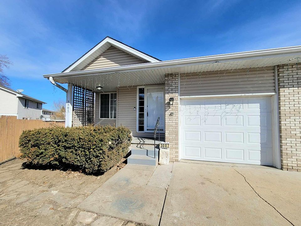 1st image of 3007 S 35th Ave
