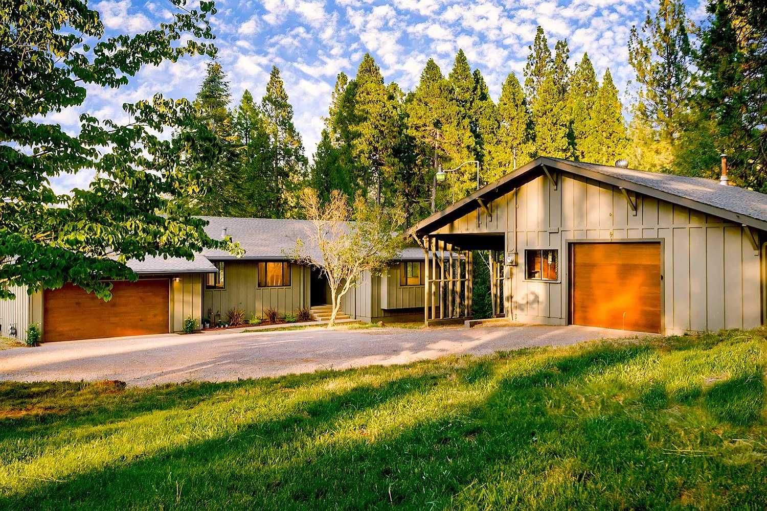 10500 Hawke Ln photo 1