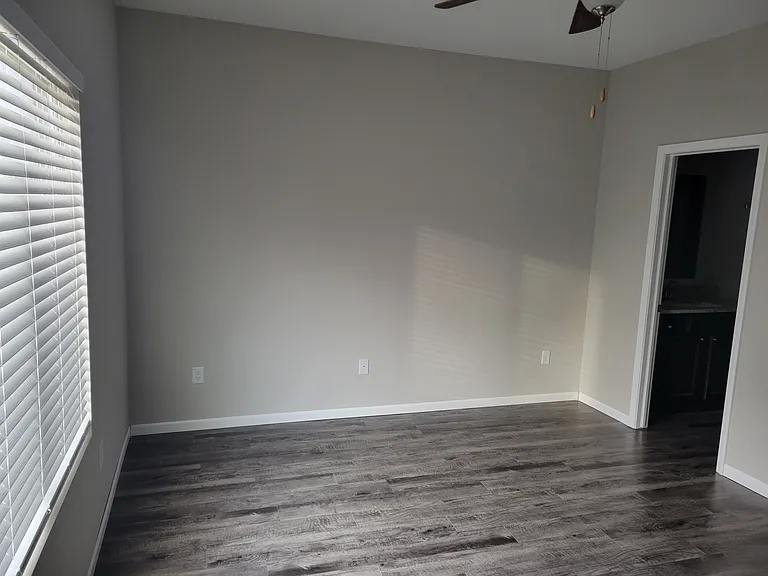 1305 N Azena St — Photo 7