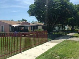 3rd image of 1169 NW 45th St