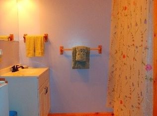 27 Perry Rd, Canaan, NH 03741