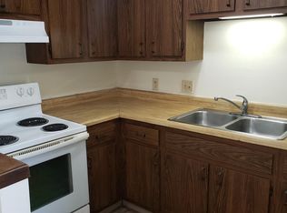 1863 Roosevelt Ave APT 4, Racine, WI 53406