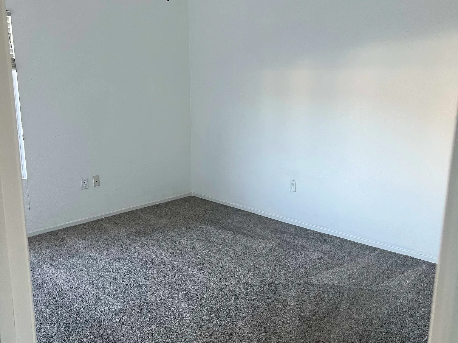 2 bed, 988 sqft, $2,450 — Photo 3