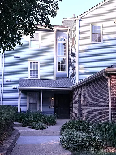 4313 Bayberry Ct Photo 1