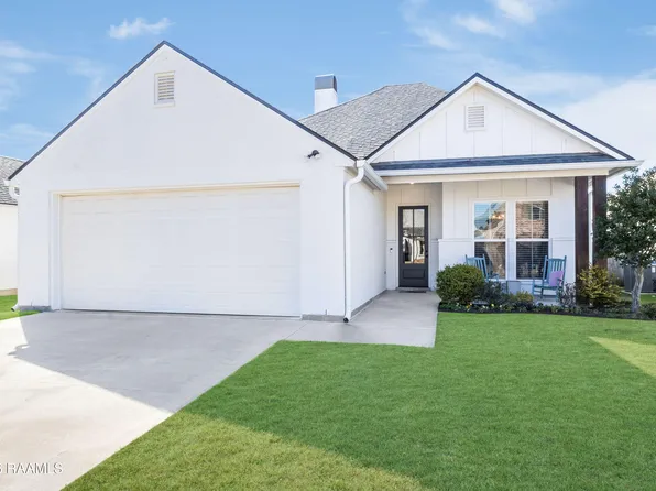 202 San Sebastian Dr, Youngsville, LA 70592