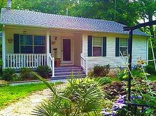 3961 Crosscreek Ln, Gloucester, VA 23061