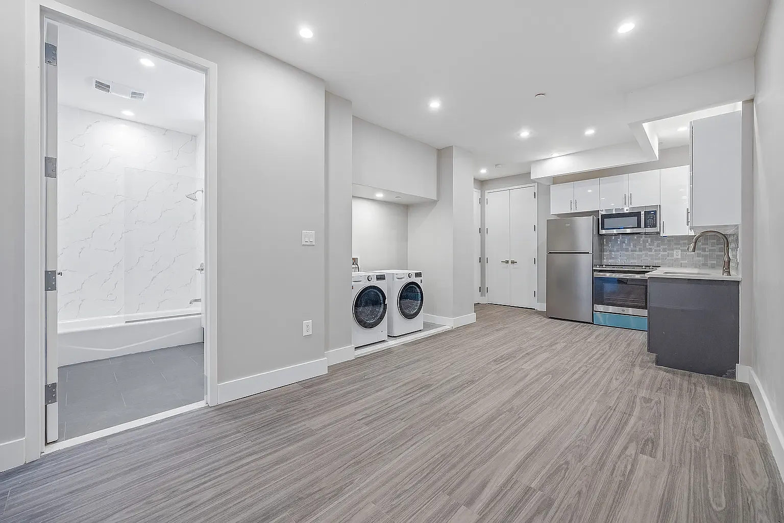 322 East 32nd Street — Photo 4