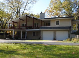 411 N Fisler Rd, Monticello, IL 61856