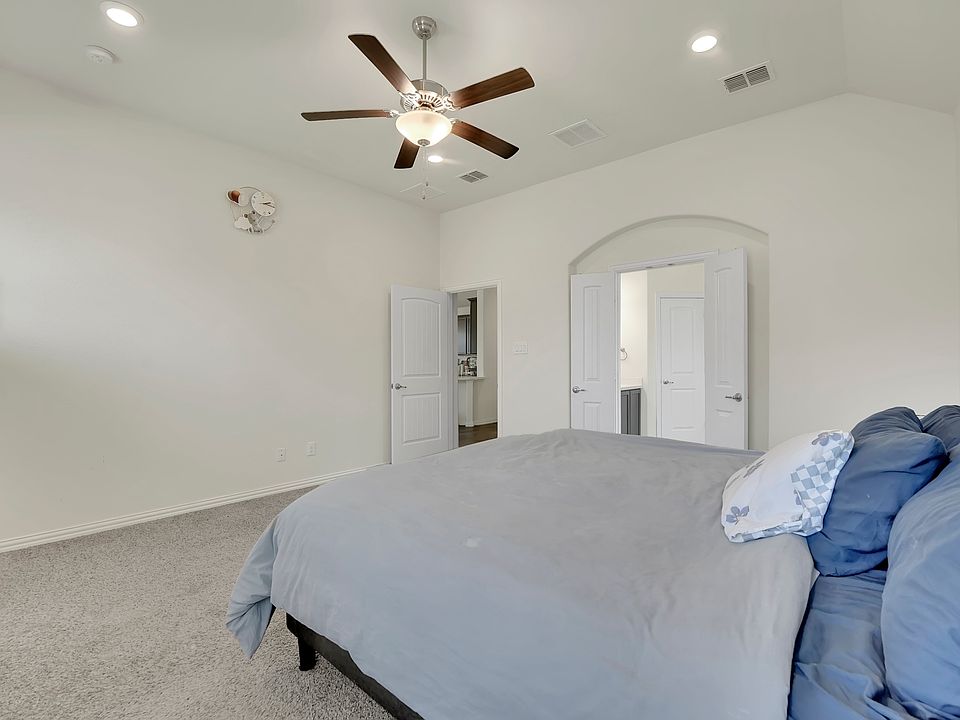 1st image of 1318 Crossvine Dr