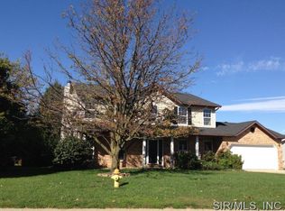 609 Green Haven Dr, Swansea, IL