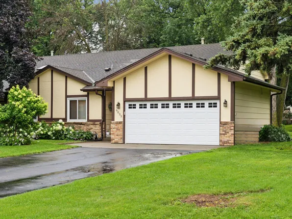 9035 23rd Ave N, Golden Valley, MN 55427