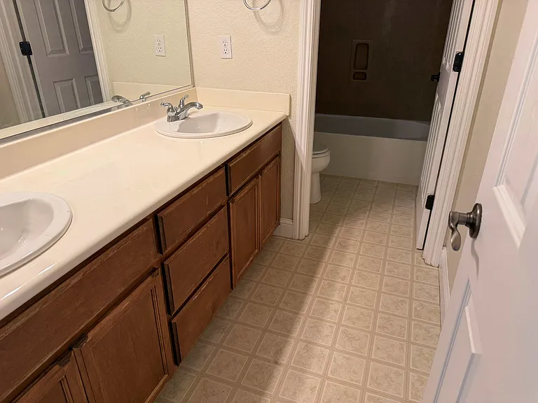 1760 Anastasia Dr — Photo 16