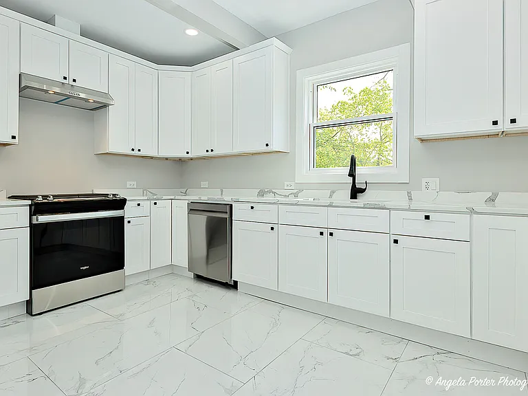 62 Pine St #A — Photo 12