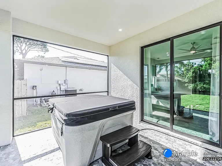 4618 Catalina Ln — Photo 30