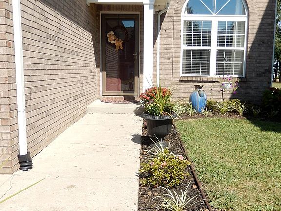 2nd image of 2057 Drummond Dr