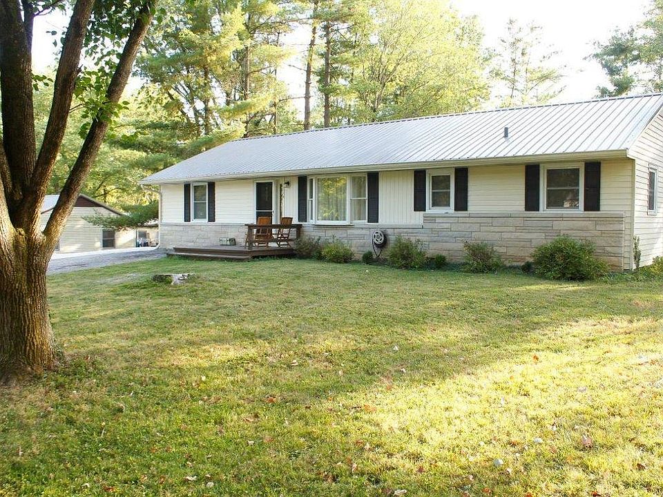 1st image of 114 E Dewey Dr