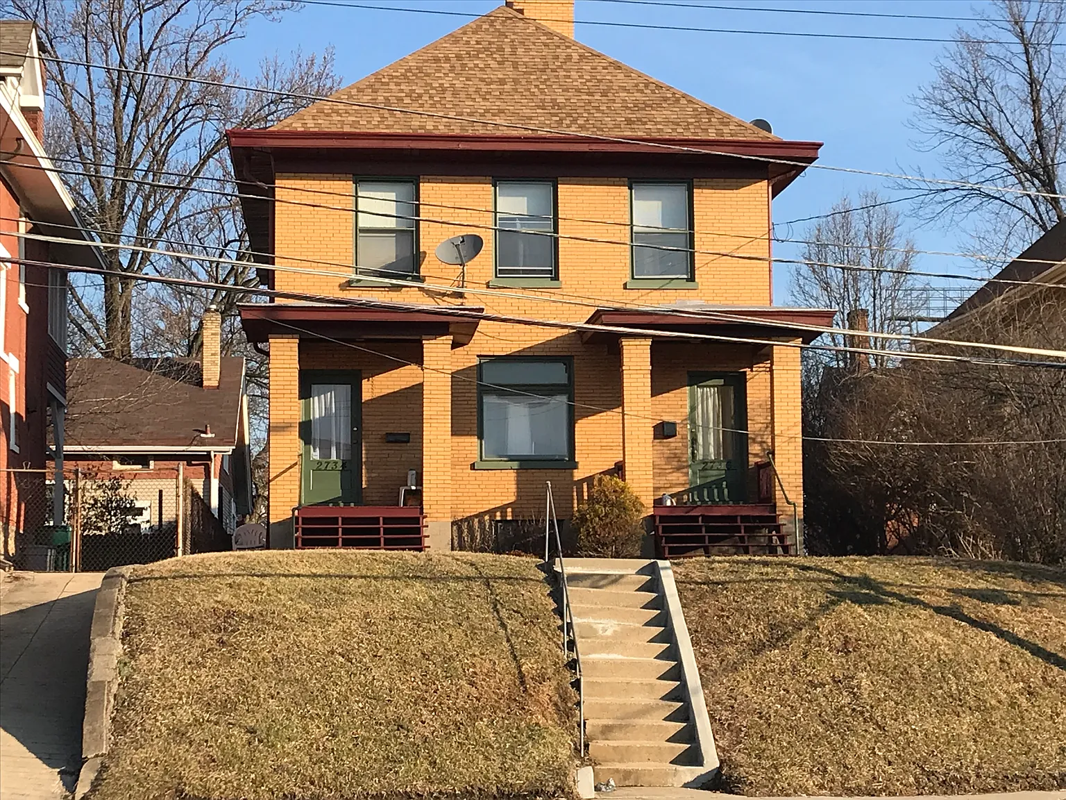 2734 Madison Rd photo 1