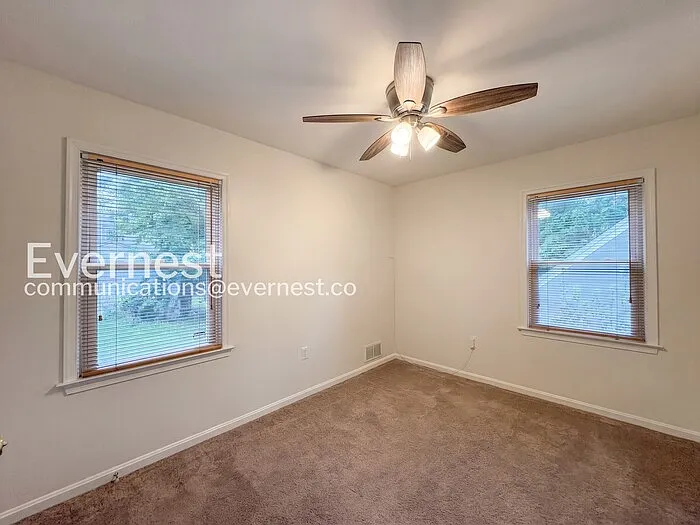 5427 Varnum St — Photo 19
