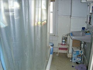 2nd image of 625 Fairview St
