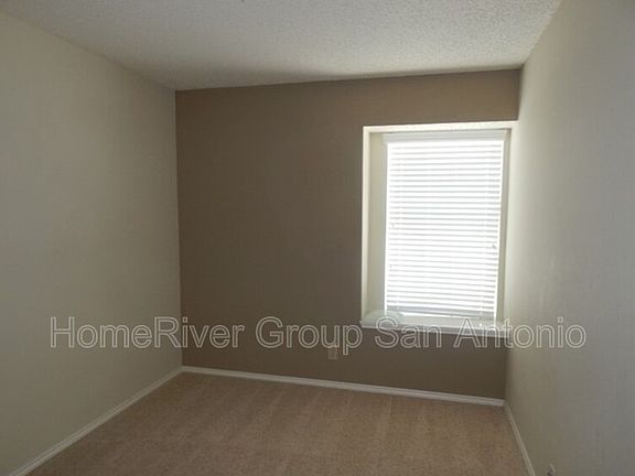 4th image of 3203 Stoney Frk