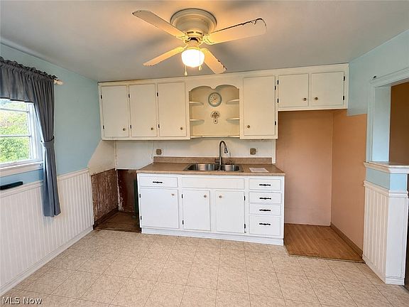 3rd image of 103 Smith St