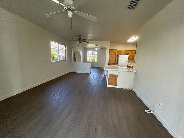 7920 Neyland Way — Photo 4
