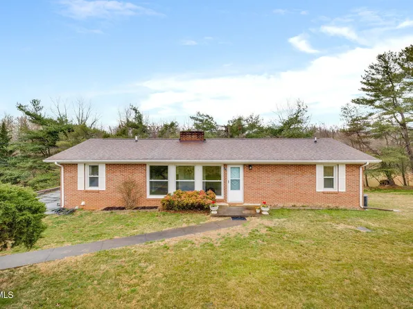 157 Hawk St, Blountville, TN 37617