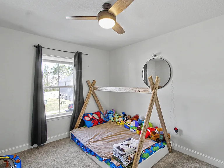 1052 Grayson Ave — Photo 10