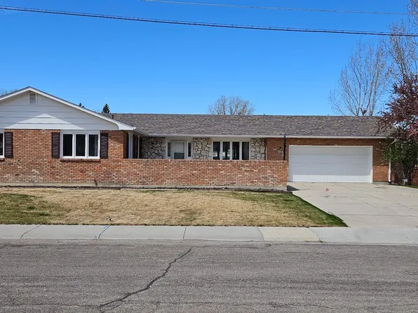 94 Primrose St, Casper, WY 82604