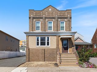 765 4th St #3, Secaucus, NJ 07094