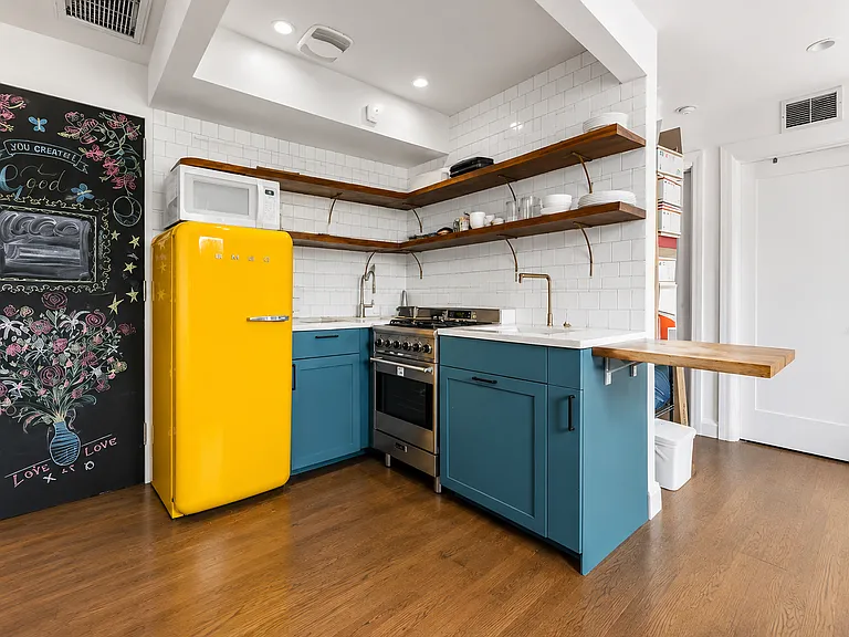 308 Eldert St #4R — Photo 2