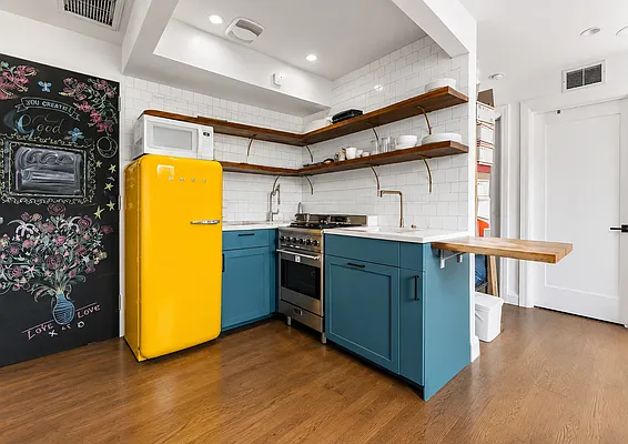 Kitchen, photo 1