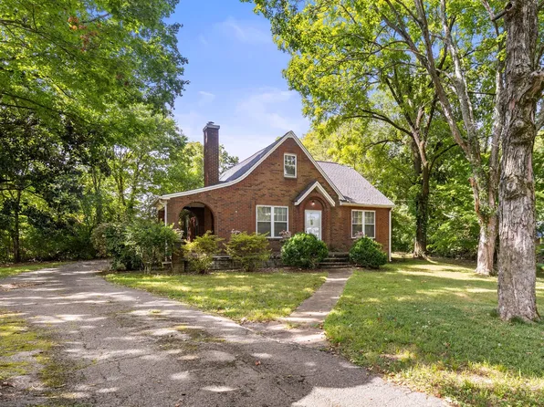 1460 Golf Club Ln, Clarksville, TN 37040
