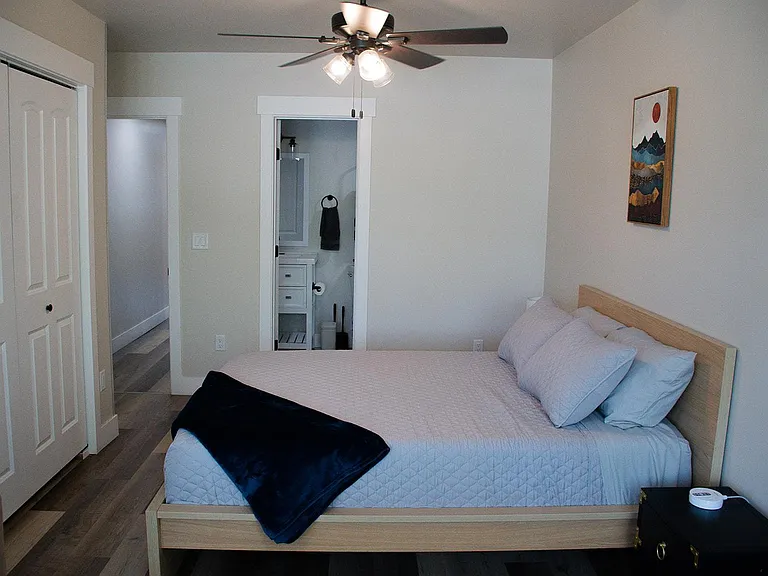821 S Ash St — Photo 7