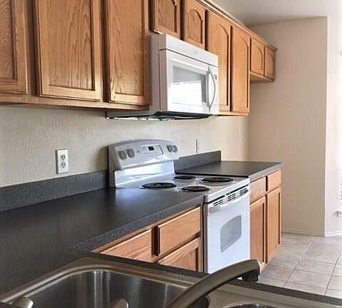 3rd image of 4030 Sun King Ln