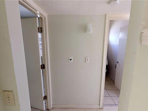 4th image of 7912 N North Loop Dr