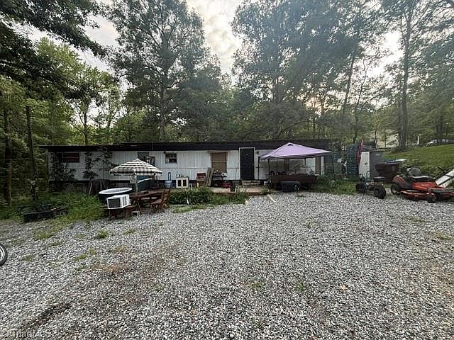 1st image of 4507 Fairview Ln
