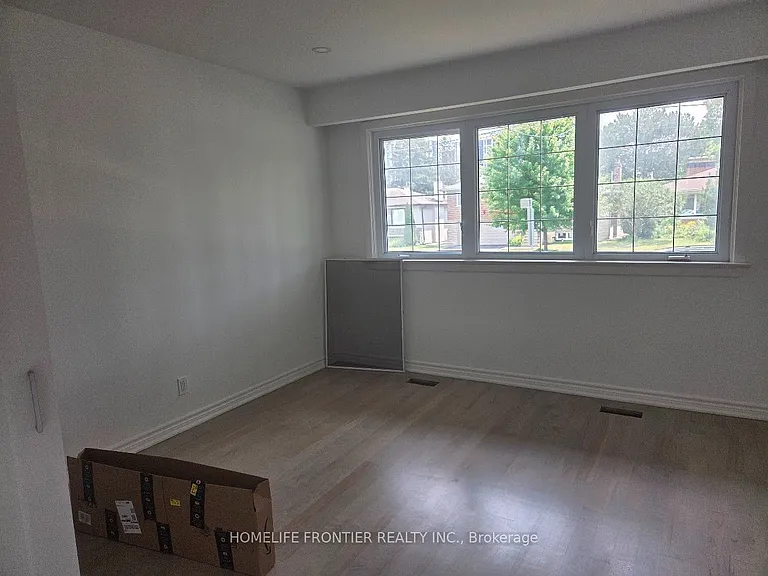 102 Betty Ann Dr — Photo 11