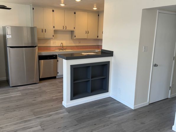 740 Sycamore St APT 6