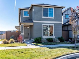 20807 NE Smoke Stack Ln, Bend, OR 97701