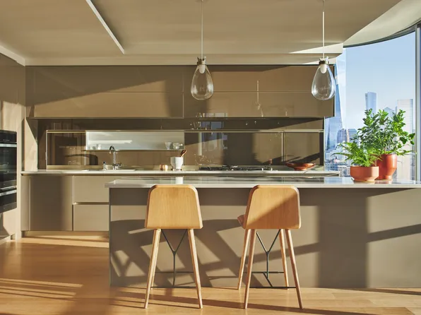 565 Broome Street image 3 of 19