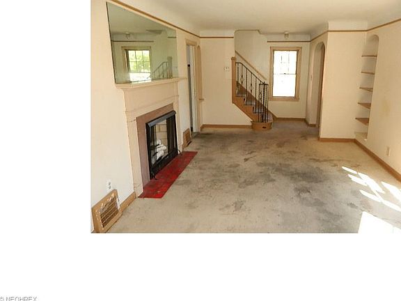 5th image of 350 E 200th St