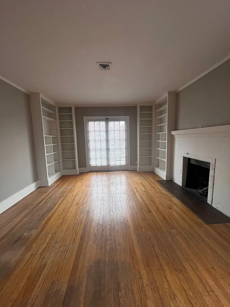 3 Bedroom 3 Bath Townhome Available Now! — Photo 4