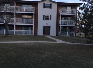 133 Gregory St APT 11, Aurora, IL 60504