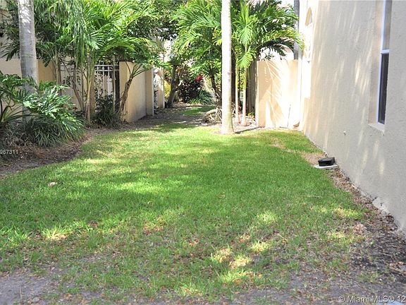 2nd image of 21033 NE 34th Pl #0
