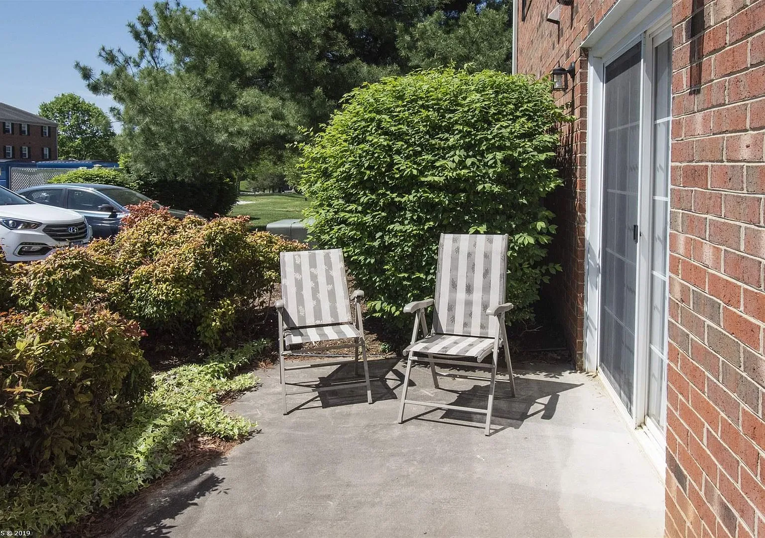 2 Bed Apartment in Blacksburg With Some Utilities Included — Photo 1