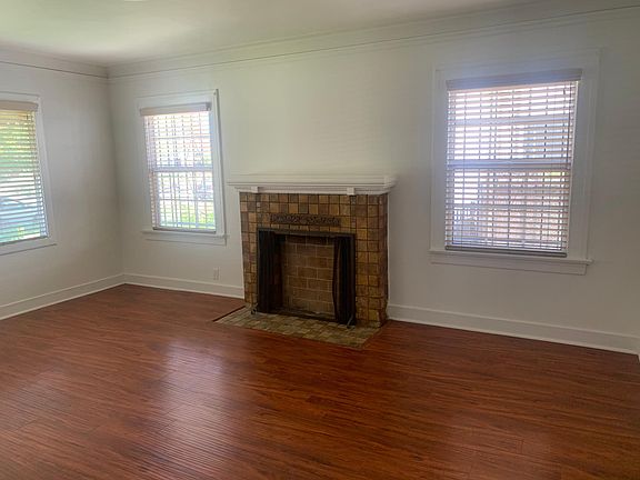 4th image of 1160 S Hudson Ave