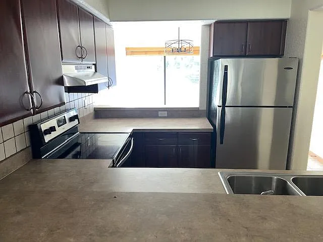 4952 25th St W #103 — Photo 5