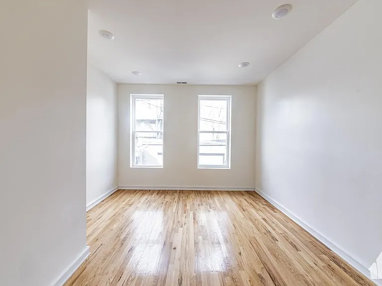 1638 W 18th Pl #2R — Photo 3