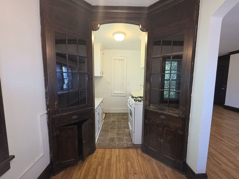 1st image of 231 Dayton Ave APT 104